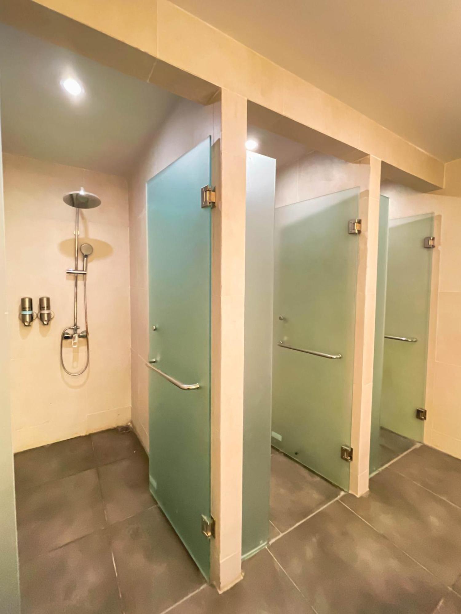 D'Primahotel Seminyak Екстер'єр фото