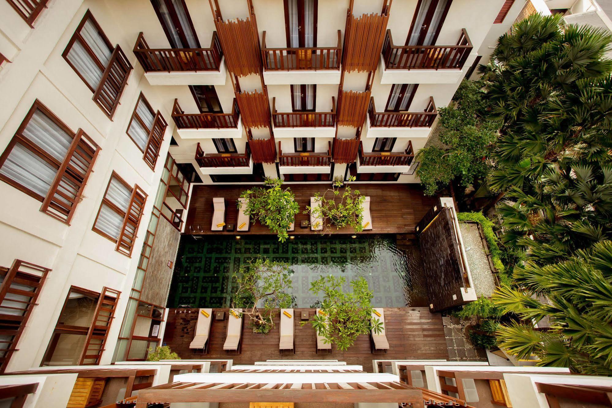 D'Primahotel Seminyak Екстер'єр фото
